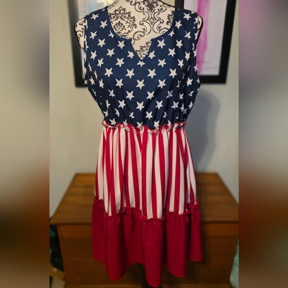 SHEIN Dresses & Skirts - SHEIN Navy and Red Star-Stripe Midi Dress